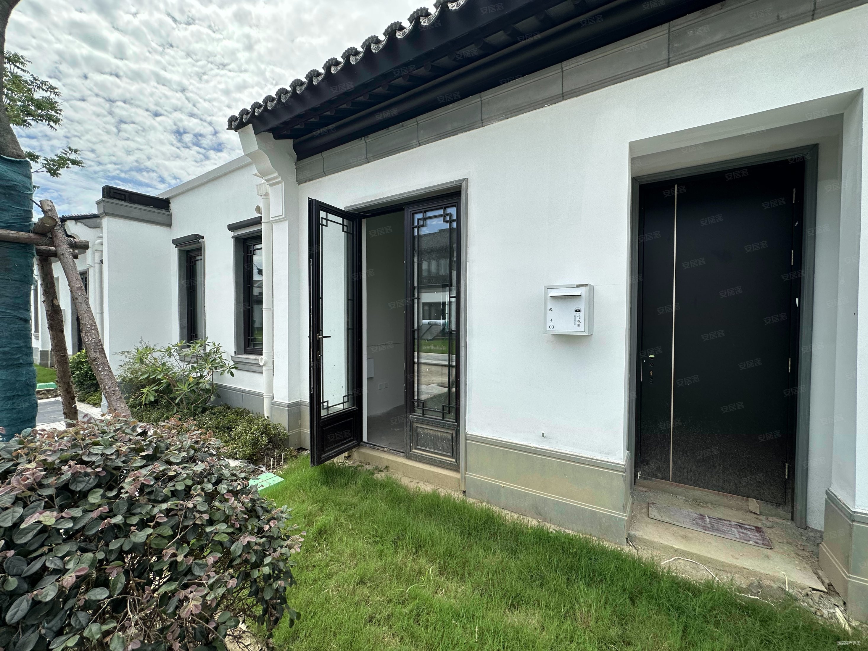 桃李春风花园3室2厅2卫100㎡南北168万