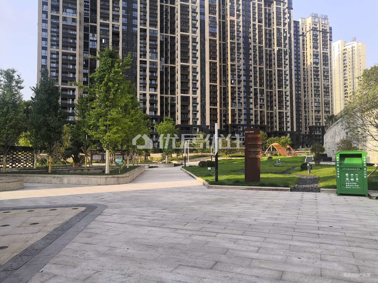 中核半岛城邦3室2厅1卫94.24㎡南北48万