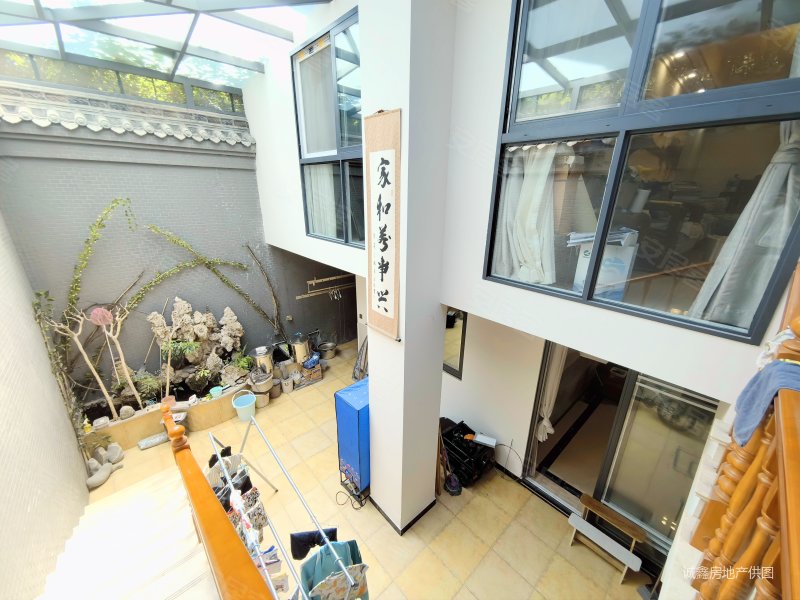 跃层 成都合院二期 5室2厅 精装带地暖 中央空调 独立入户