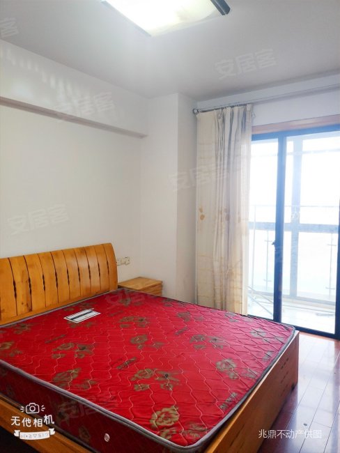 地铁口吴江区嘉鸿花园中高楼层诚心出售看房随时