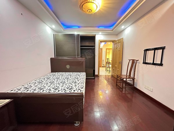 【多图】金橘新苑(南区),三林租房,11号线,成熟商业配套,南北通透