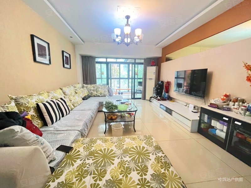 置信丽都花园城d区外侧