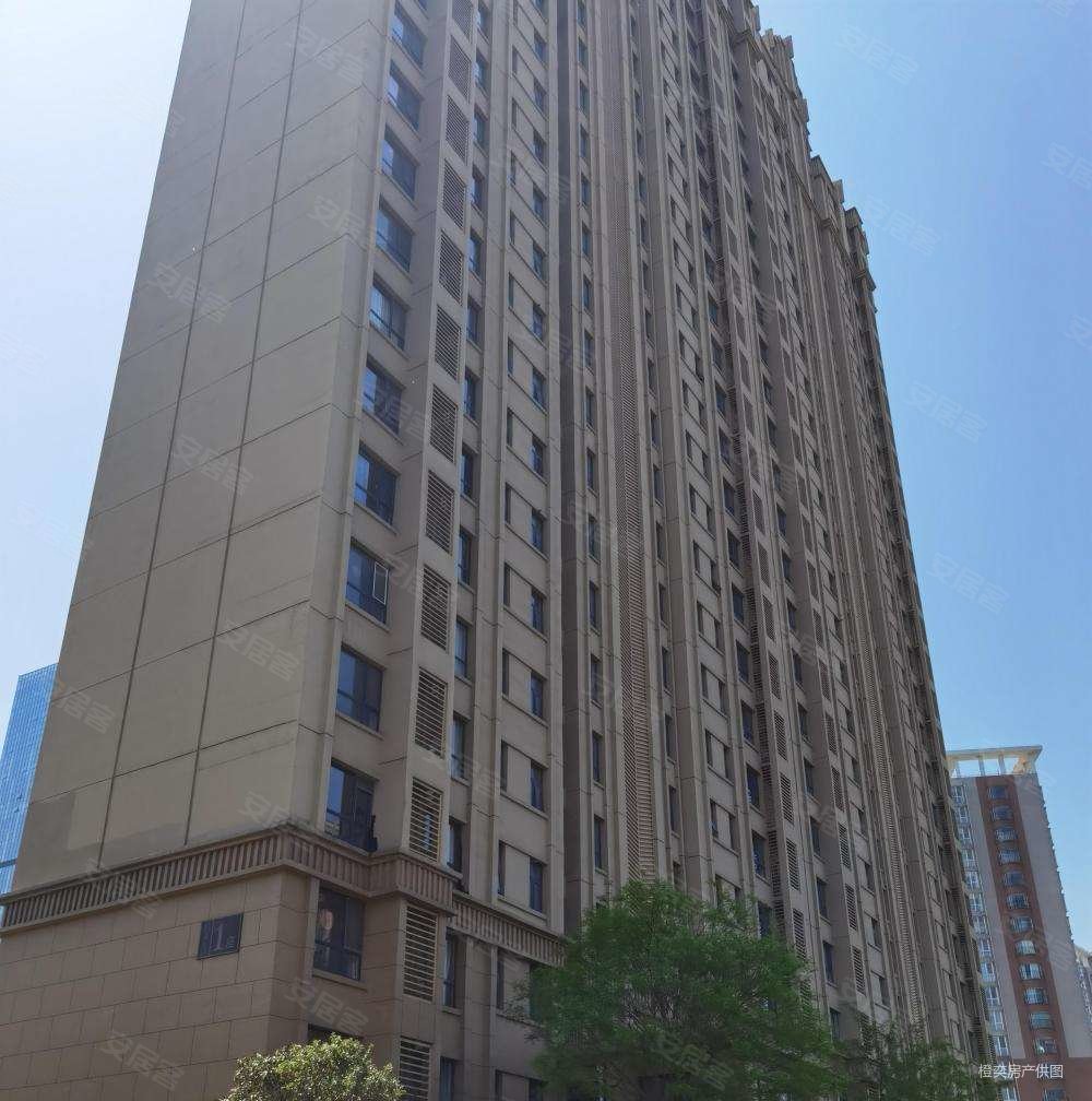 月珑湾楼龄新板楼环境好朝南交通便捷大两居昆仑大街