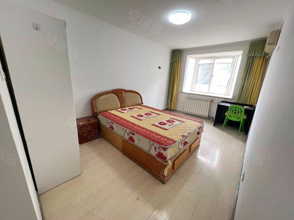 青岛市北中央商务区金港花园无中介 可月付 近地铁 妇女儿童医院 南北