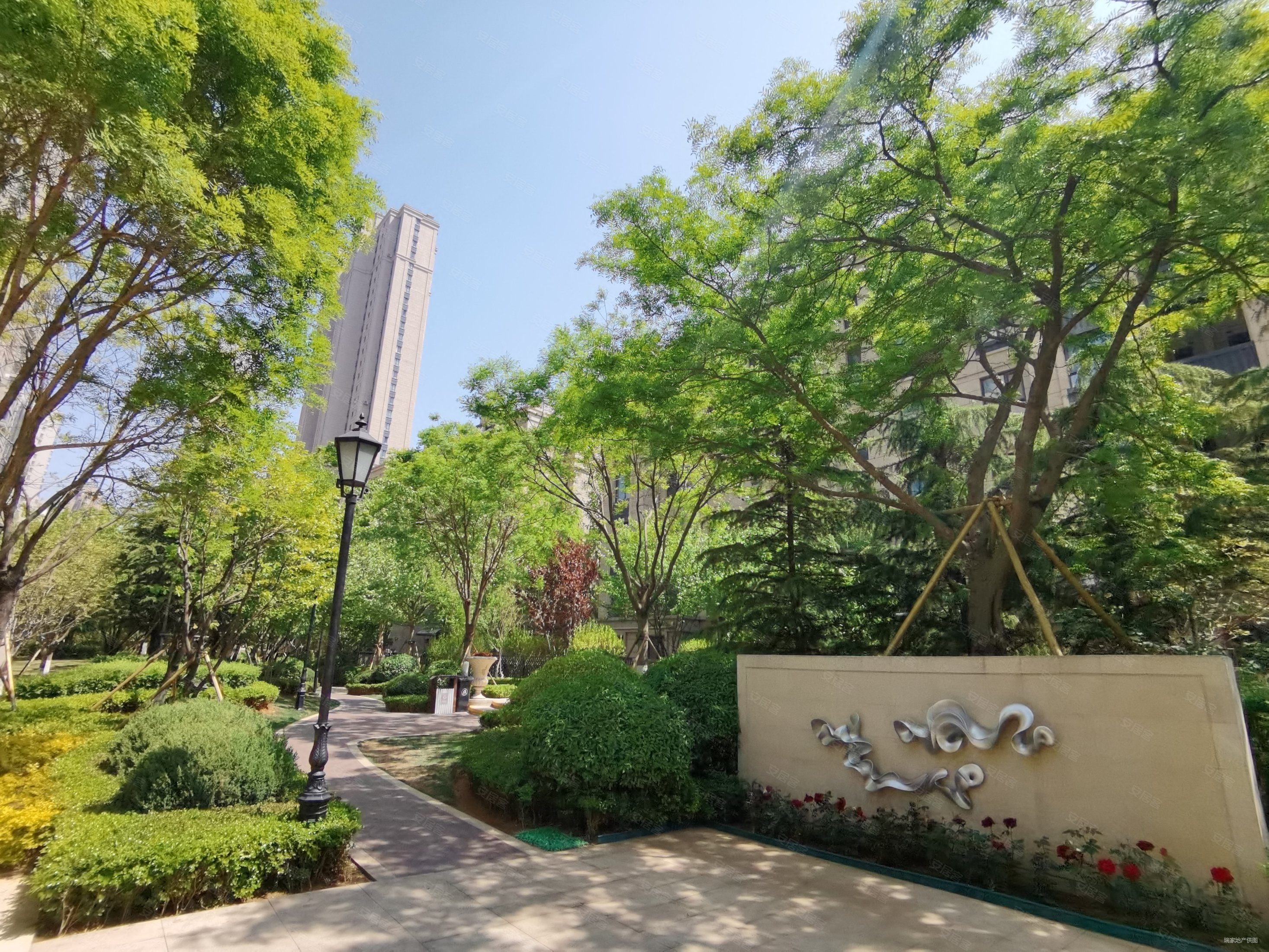 华润海中国(七期)3室2厅2卫143.55㎡南北340万