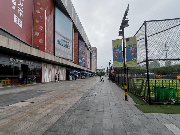 绍兴柯桥柯桥柯桥万达广场出租柯桥万达单身公寓朝南70方出租房源真实