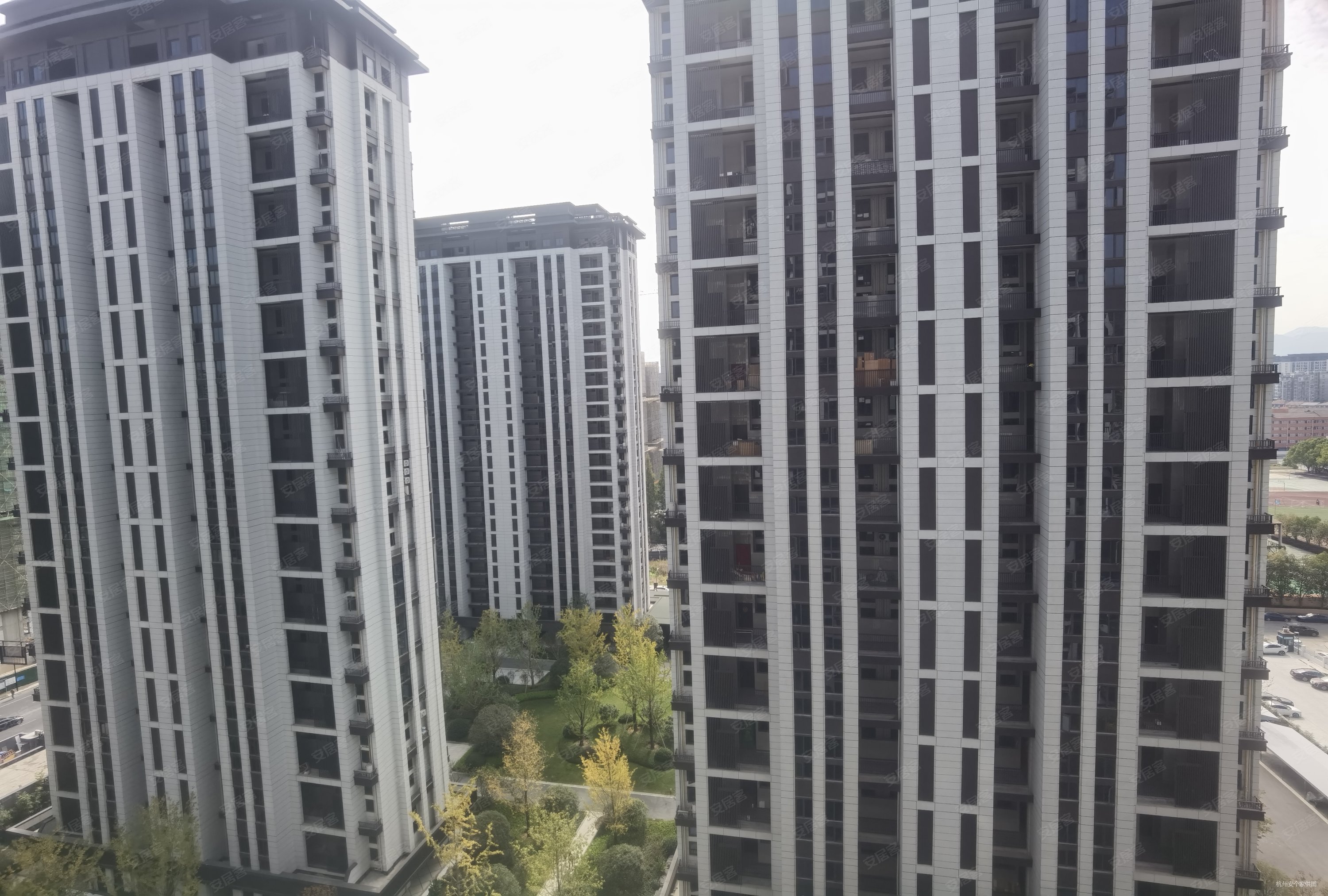 苕溪学府交通便捷近医院正规商品房带电梯临地铁