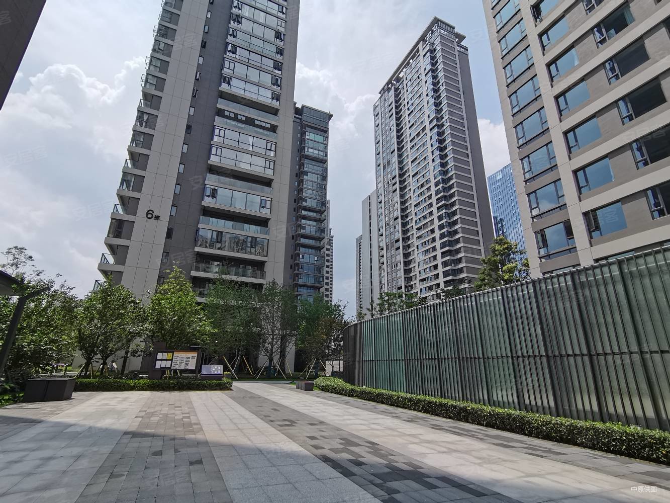 六号线地铁口万象城旁华润悦府豪装大平层房东诚心出售