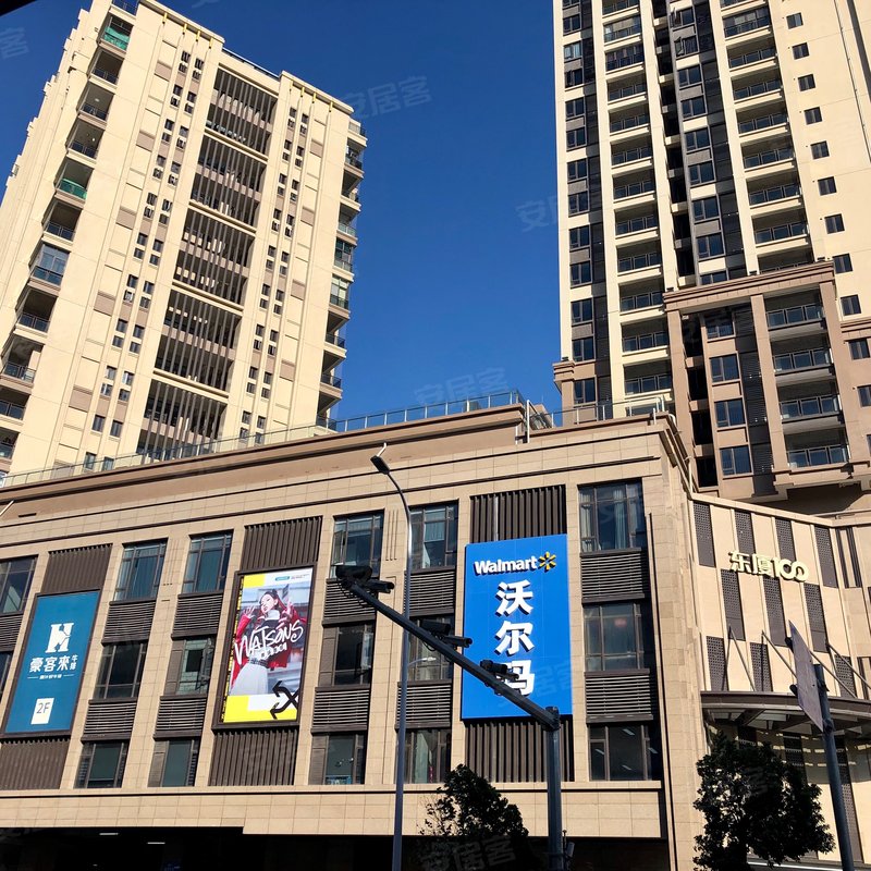 莫佳芸 2021-10-11   :58:37 金紫名邦一期,主要有两栋,一栋住宅和一