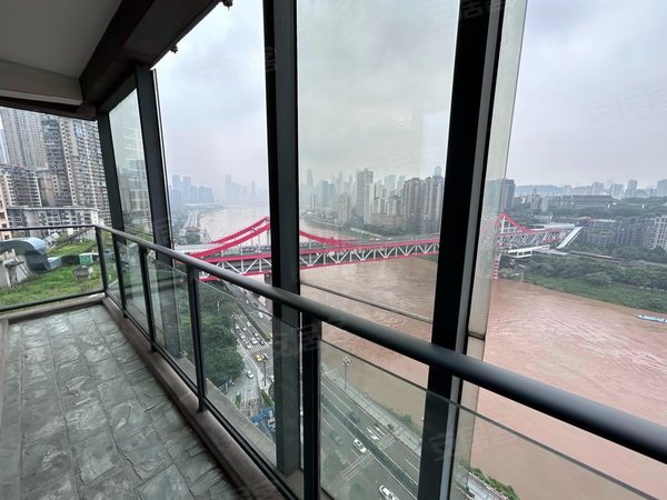 重庆江北北滨路龙湖春森彼岸(1期)北滨路 龙湖春森彼岸 豪华 江景房