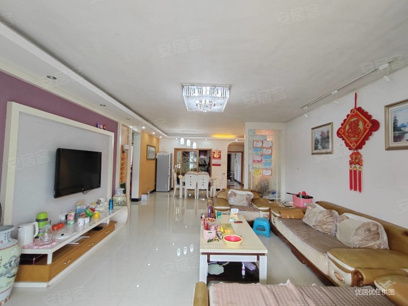 甲天下鑫海国际147.00平118万4室2厅2卫