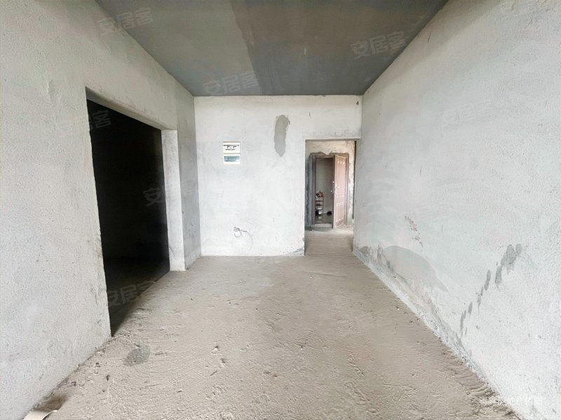 奥龙湾高楼层一线江景157平5房双套间单价1万随时看房