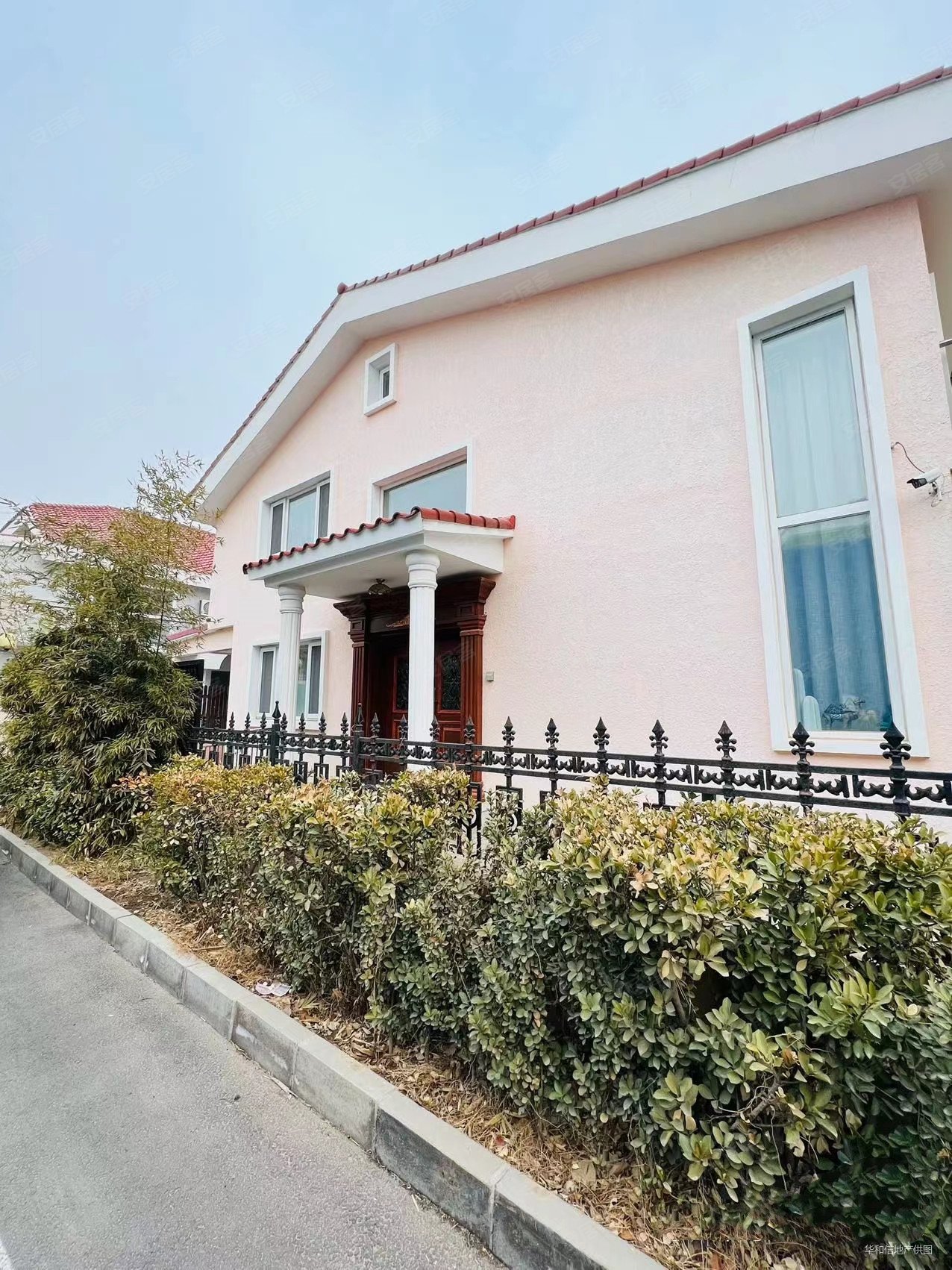 北京房产网>北京二手房>顺义二手房>中央别墅区二手房>嘉浩别墅>