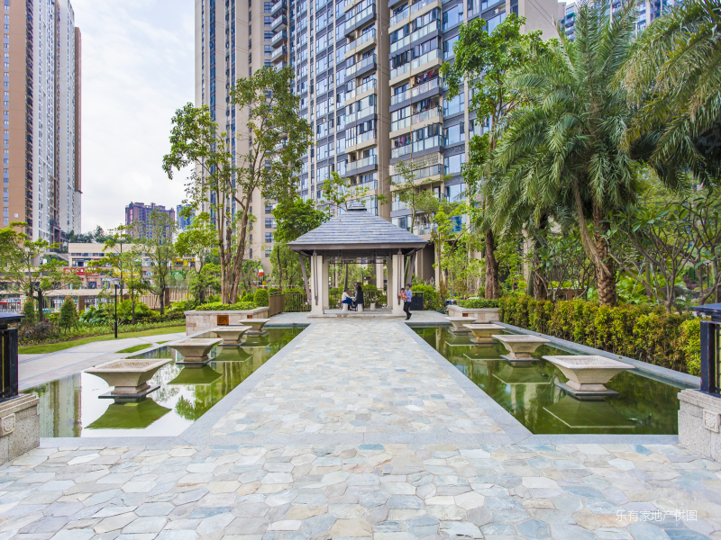 鸿荣源尚峰 产权清晰 满五   近地铁 车位充足 精装好房