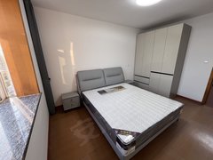 马鞍山雨山华润苏果雨山湖旁人民医院附近红旗花园大户型两居室出租！！！出租房源真实图片