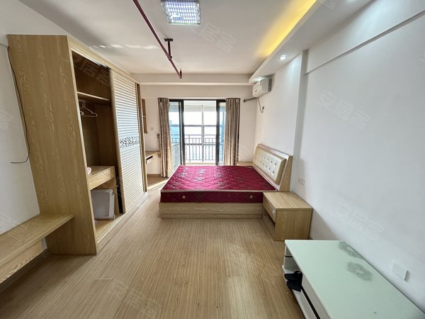 世纪大道市政府旁伴山御景临近新市医院带阳台公寓