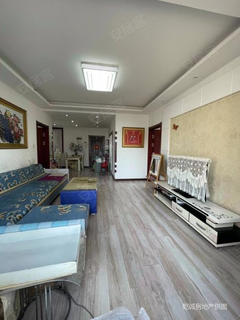 龙祥家园精装修电梯6楼家具家电齐全拎包入住随时看房