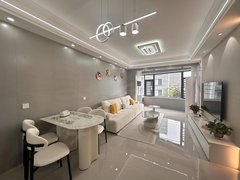 钦州钦南钦南城区金湾步行街精装两房出租 仅999月 采光充足 生活便利出租房源真实图片