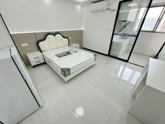 上海嘉定江桥新城可短租13号线金运路z驴妈妈，华泰中心。朝南主卧，押一付一出租房源真实图片