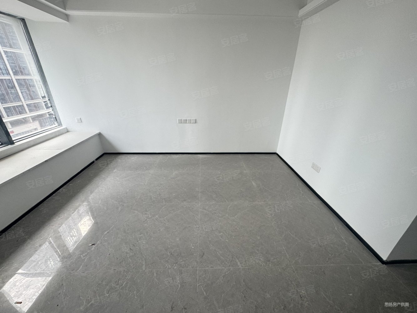 金东海领荟湾1室1厅1卫43㎡南43万