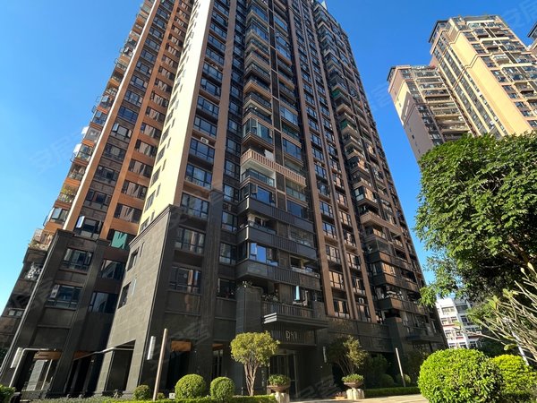 深圳龙岗坂田大族云峰二期业主自住房,没出租过,家私家电都很好出租
