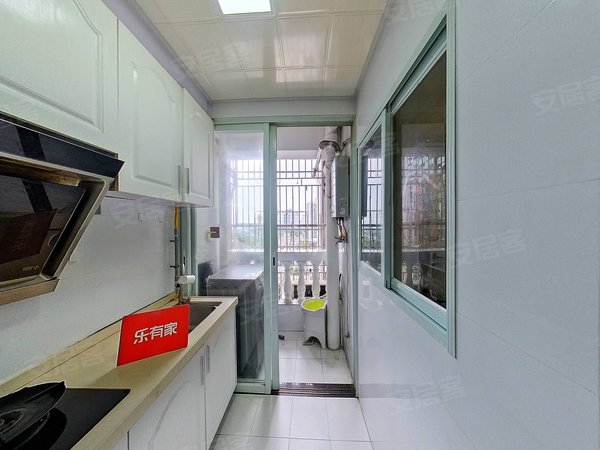 深圳福田香蜜湖香珠花园香珠花园精装两房,性价比高,家私齐全,招行深