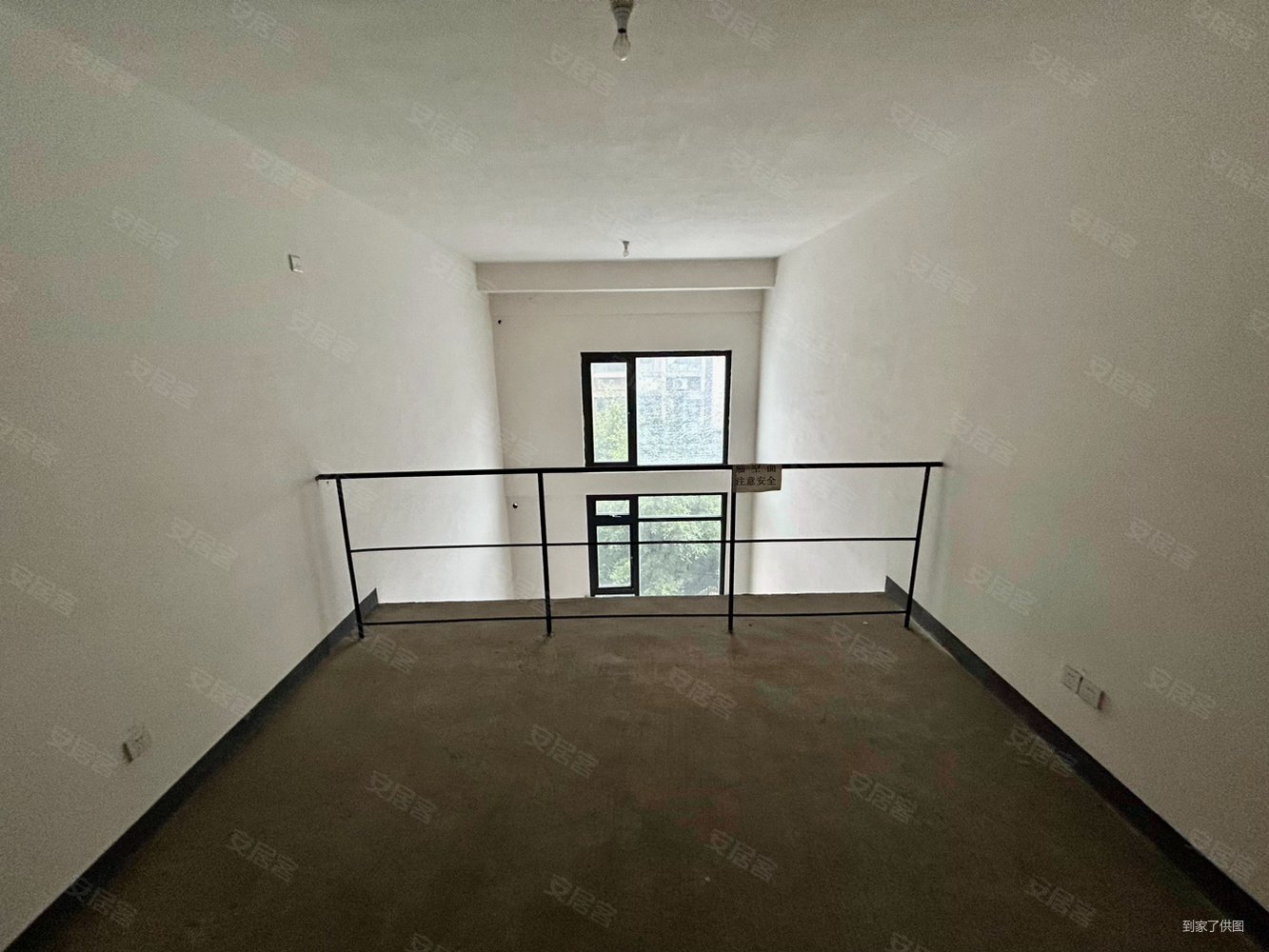 逸翠庄园(南区)4室2厅3卫135㎡西南150万