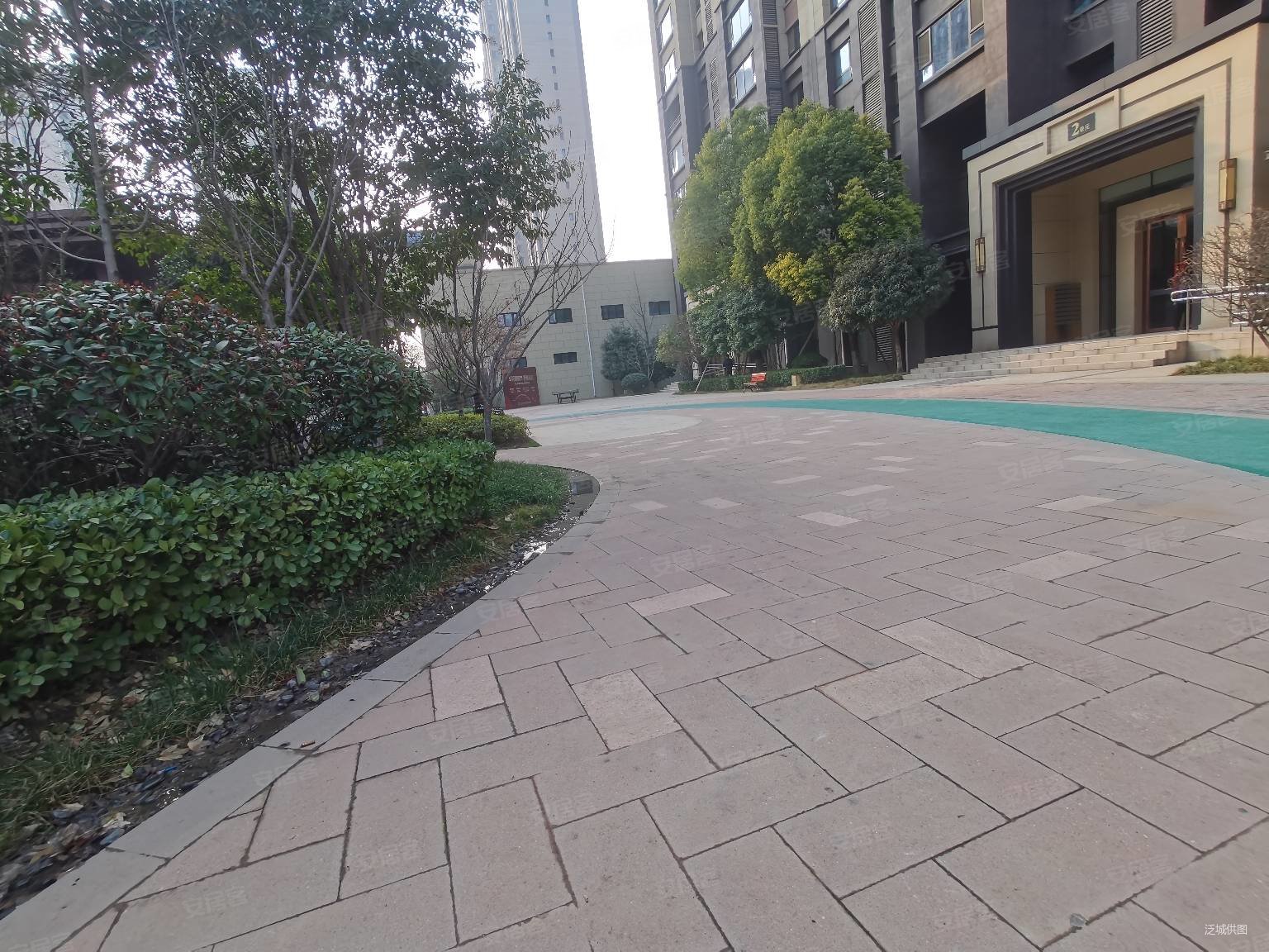 高新三初木塔寺公园万达天樾一期精装四室诚心出售有钥匙