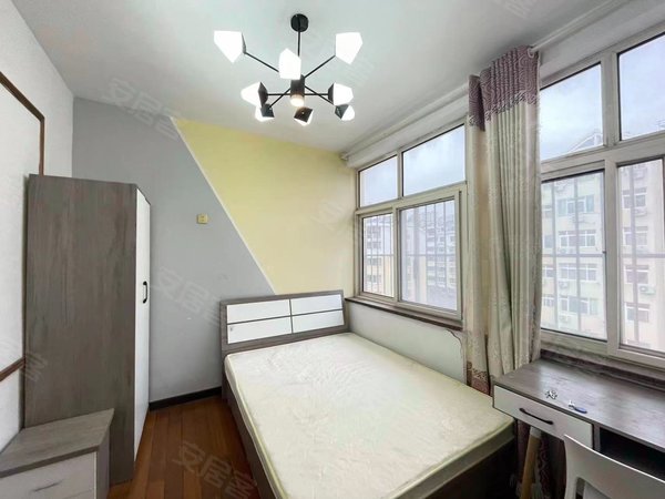 青岛李沧青山路绿海家园600起多间出租 0中介可做饭 海尔工业园 宝龙