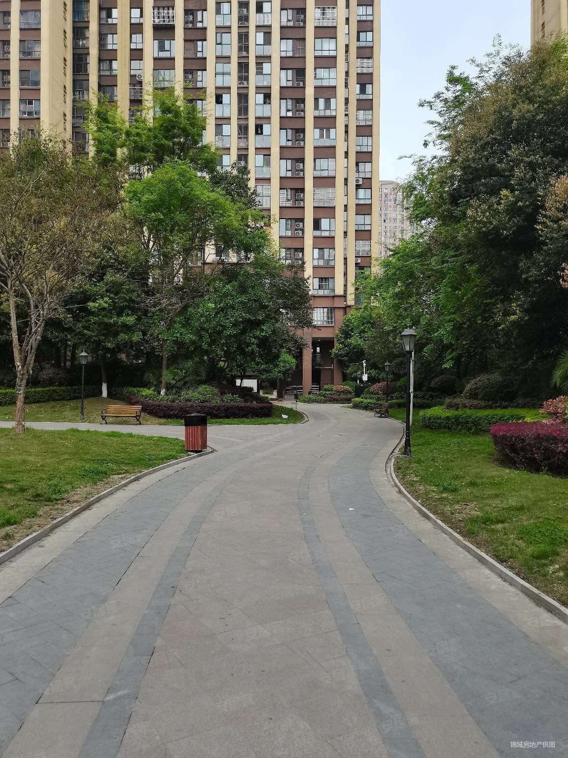 万达旁 近地铁 精装大套四 带2个花园 单价7000,舜苑一里阳光沃客郡