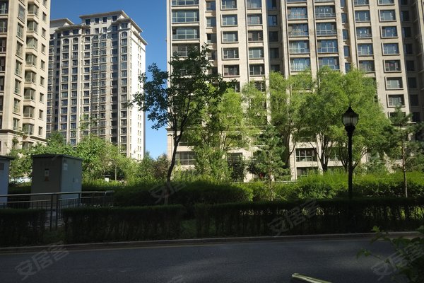 鄂尔多斯小区 东胜小区 市中心小区 亿利滨河湾