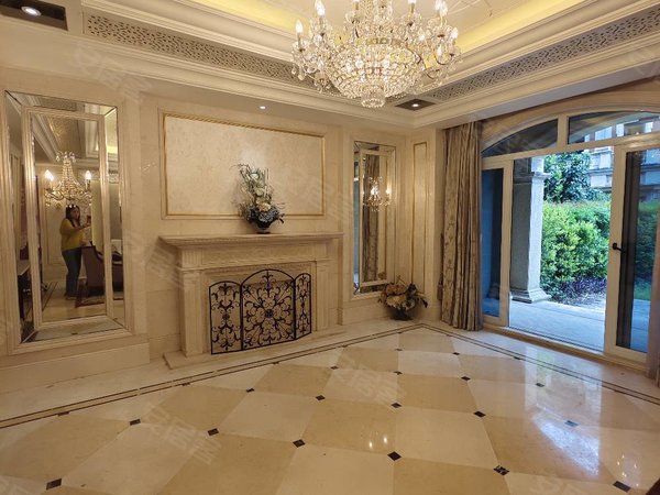 金华婺城婺城江南滨江金色蓝庭(别墅)湖海棠高档小区排屋,上下四层家具家电齐全拎包入住出租房源真实图片