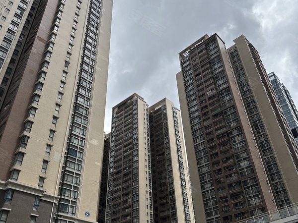 深圳宝安沙井名豪丽城名豪丽城 高层朝南 二房出租 彩光通风很好 看房