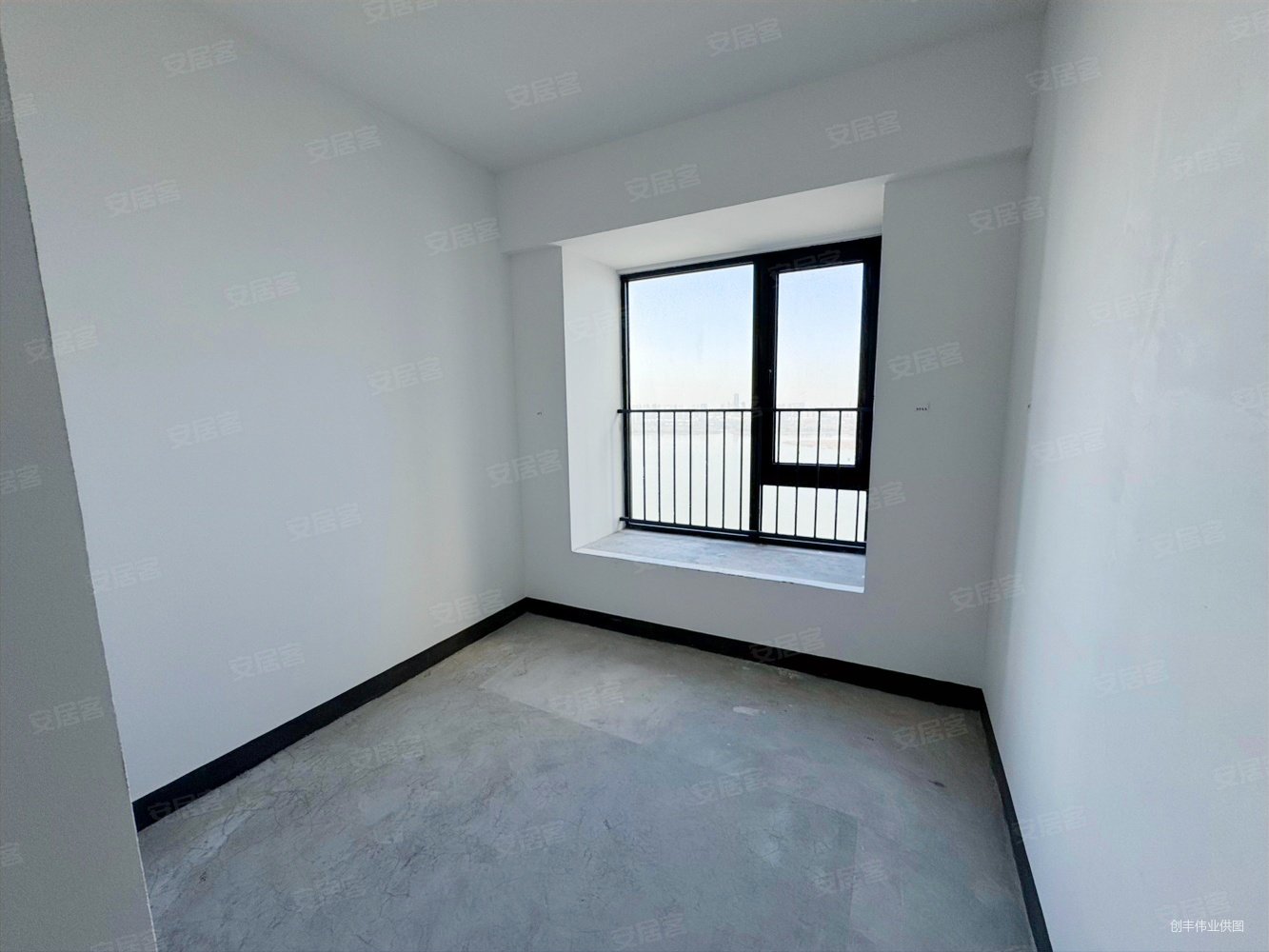 大华铂金悦府3室2厅2卫129.61㎡南北195万