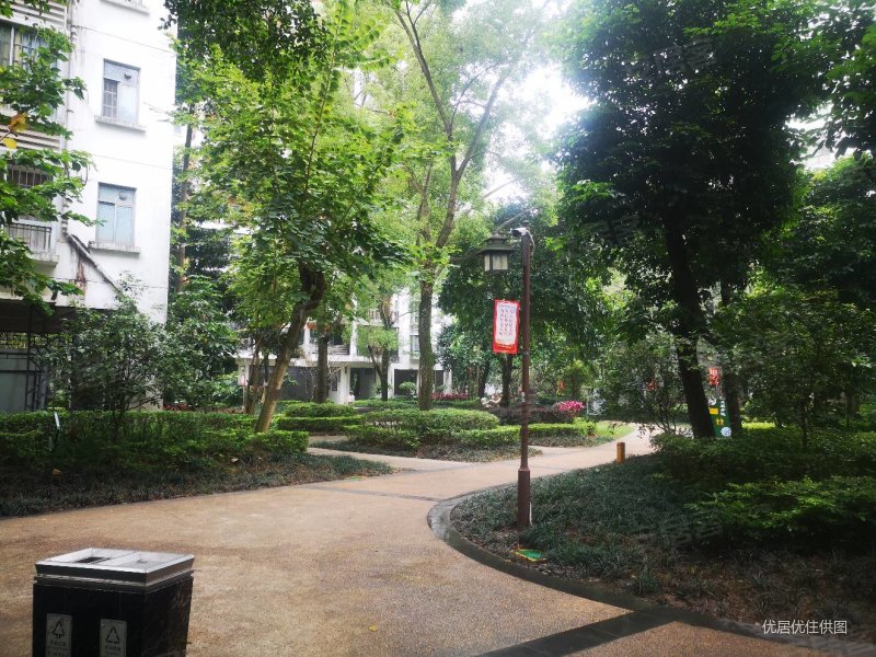 狮山公园旁 地铁口 保利山水怡城50平米一房一厅