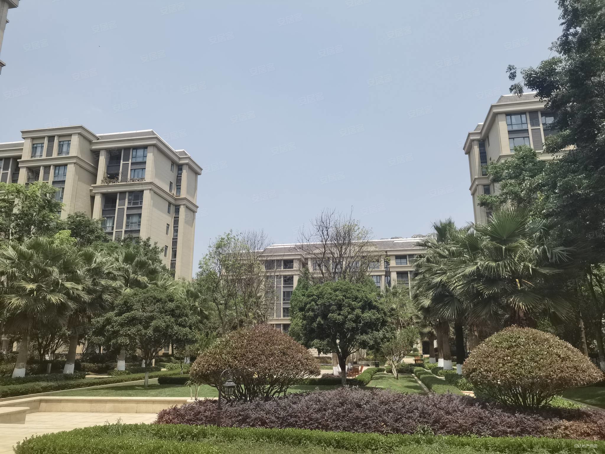 七彩云南古滇名城繁花里装修好满二次新小区正规商品房