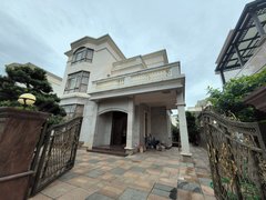 阳江阳西凯旋御景湾别墅 5房三卫 家私电器全齐 带100方前后花园出租房源真实图片