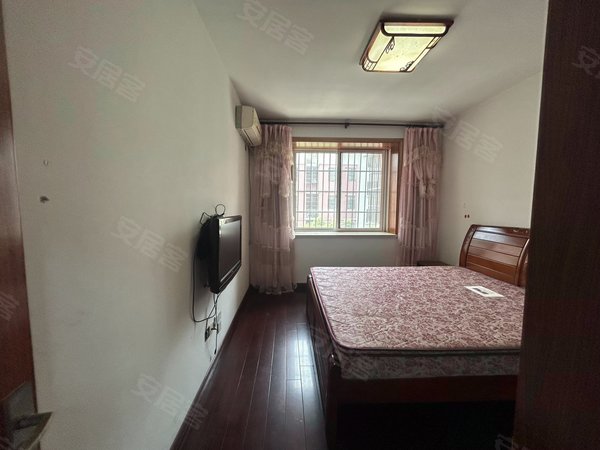 【多图】翡翠家园东区(3),渭塘租房,原房东翡翠家园两室一厅出租对面