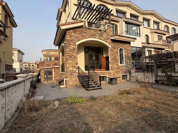 沈阳浑南棋盘山奥林匹克花园(别墅)棋盘山边户别墅出租 随时看房带大