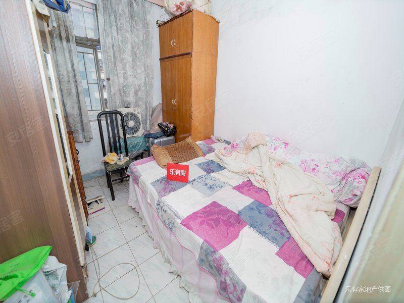 南岭花园3室2厅1卫79.9㎡南北220万