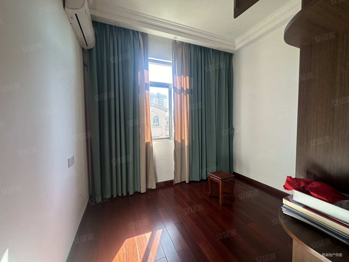 碧桂园城市花园(别墅)5室2厅5卫252㎡南北178万