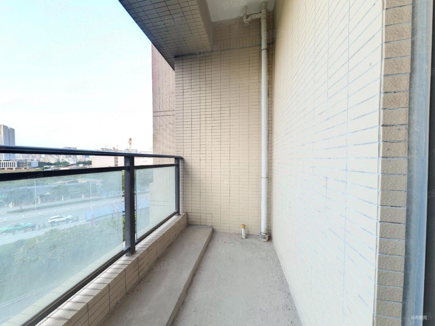 岭南公馆白云新城 高档住宅标杆 望白云山一线景观 通风采光好