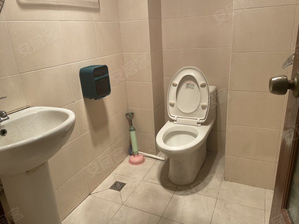 重庆渝北光电园欧瑞蓝爵公馆光电园 欧瑞蓝爵公馆 1室  配套齐全 电梯