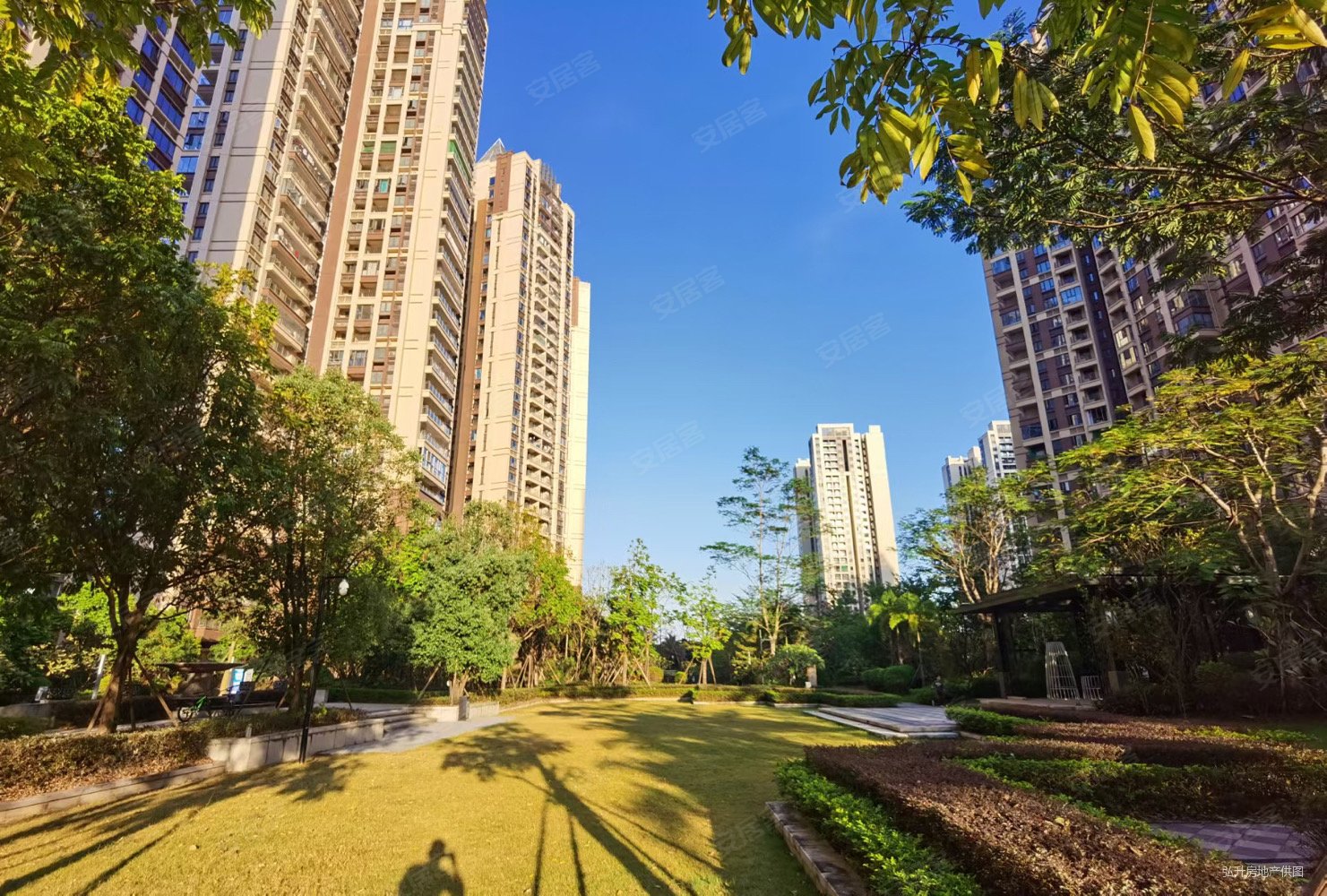 中洲天御三期 视野开阔 看 看花园 大四房,中洲天御花园三期二手房