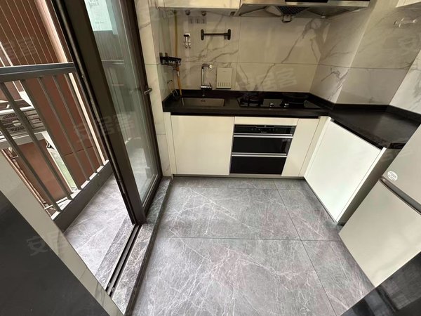 深圳宝安沙井星河荣御沙井京基百纳精装三房两卫,花园小区,停车方便