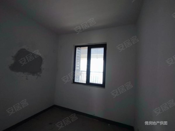 建邦中央公园3室2厅1卫113㎡南75.9万