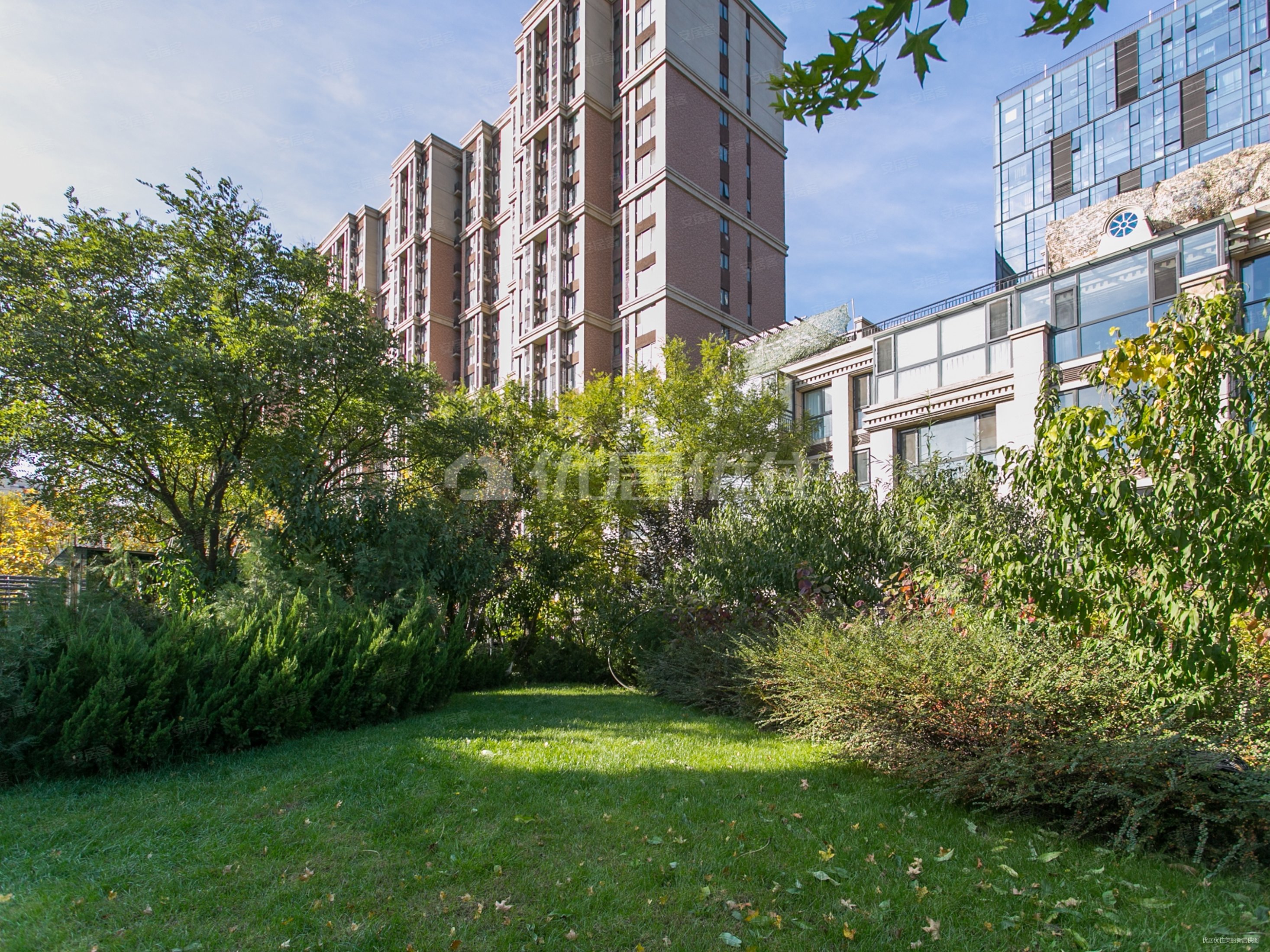 富力盛悦居5室4厅3卫218.15㎡南北1278万