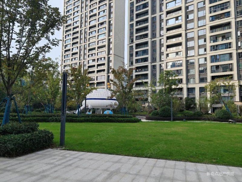 温州房产网>温州二手房>龙湾二手房>蒲州二手房>吾悦广场澜悦府>