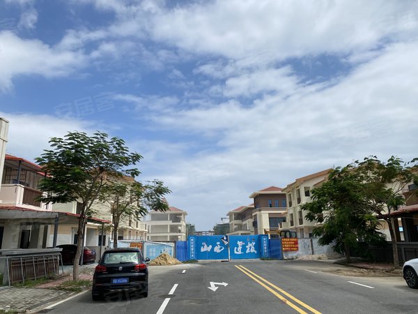 三亚海棠海棠湾镇海棠湾林旺风情小镇洪风风情小镇 注(临街可商铺紧挨