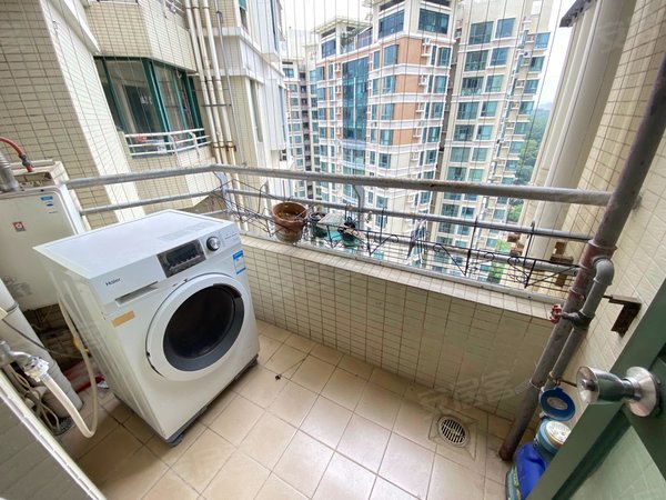 深圳罗湖布心君逸华府可以短租,天河城对面花园小区,电梯房人车分流